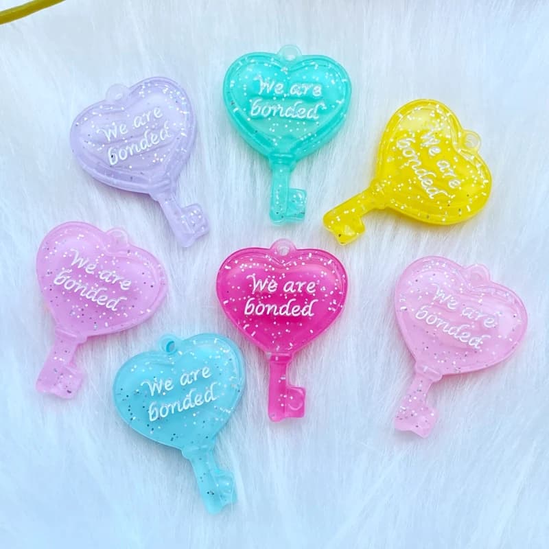 7Pcs New Cute Mixed Shining Simulated Heart Key Flatback Cabochon Scrapbook Kawaii DIY Embellishments Accessories Q59