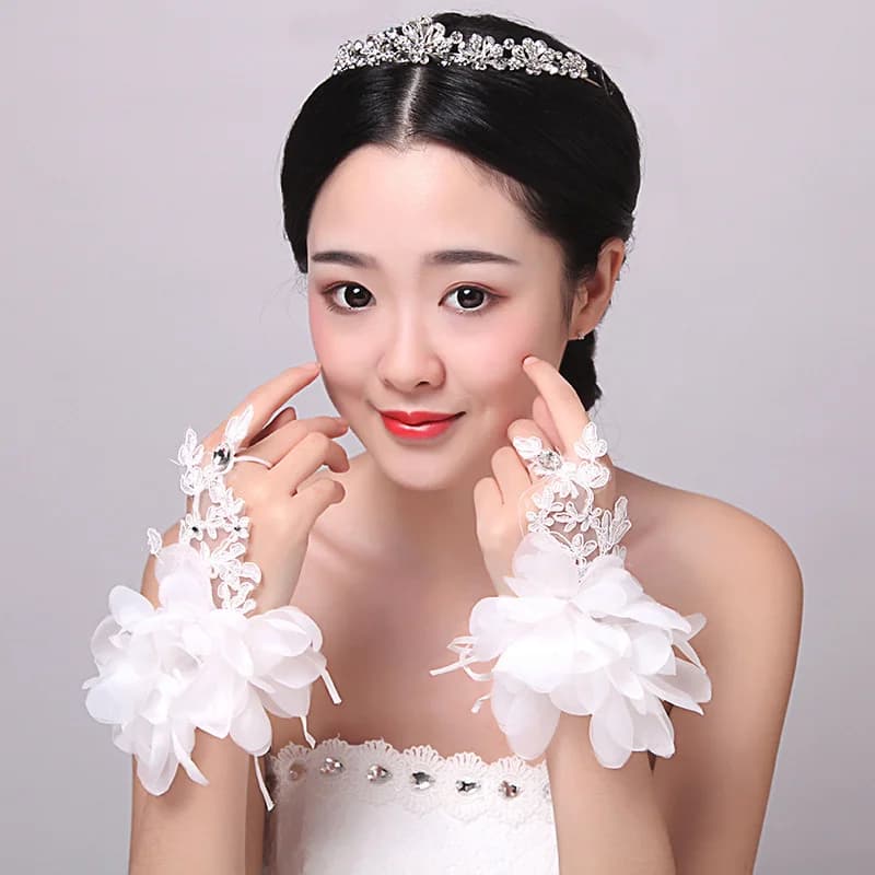 Fashion Flower Princess Girl Gloves Fingerless Wedding Gloves Lace Beaded Short Design Gloves For Bridal Wedding Accessories