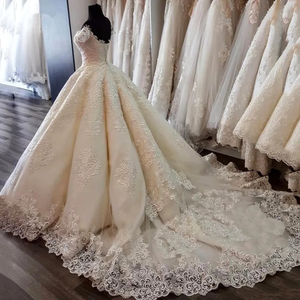 Romantic Middle East Style Wedding Dress Ball Gowns Saudi Arabia Royal Hemline Train Off Shoulder Custom Made Bridal Formal Gown