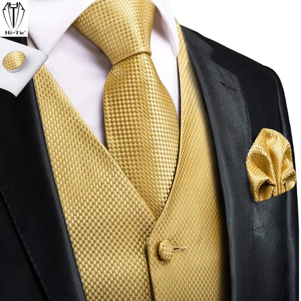 Hi-Tie Jacquard Silk Mens Suit Vests Gold Solid Plain 4PC Waistcoat Tie Hanky Cufflinks Set Business Wedding Dress Waist Jacket