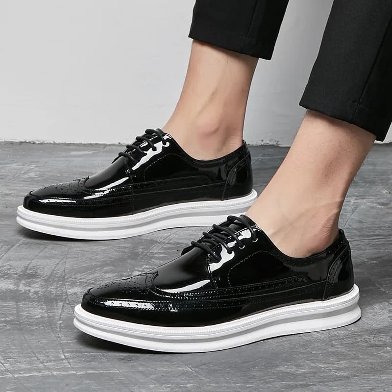 men luxury fashion patent leather shoes carving bullock oxford shoe flats platform brogue sneakers zapatos de hombre soulier man