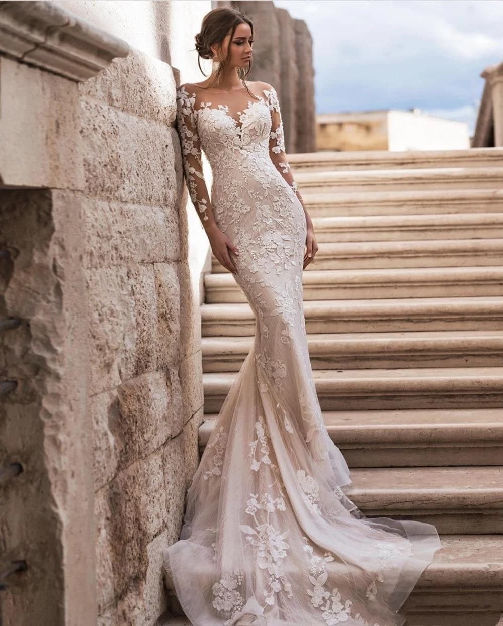 Elegant Appliques Mermaid Wedding Dresses Long Sleeve Sheer Lace Scoop Neck Boho Luxury Detachable Train Bridal Gown New 2024