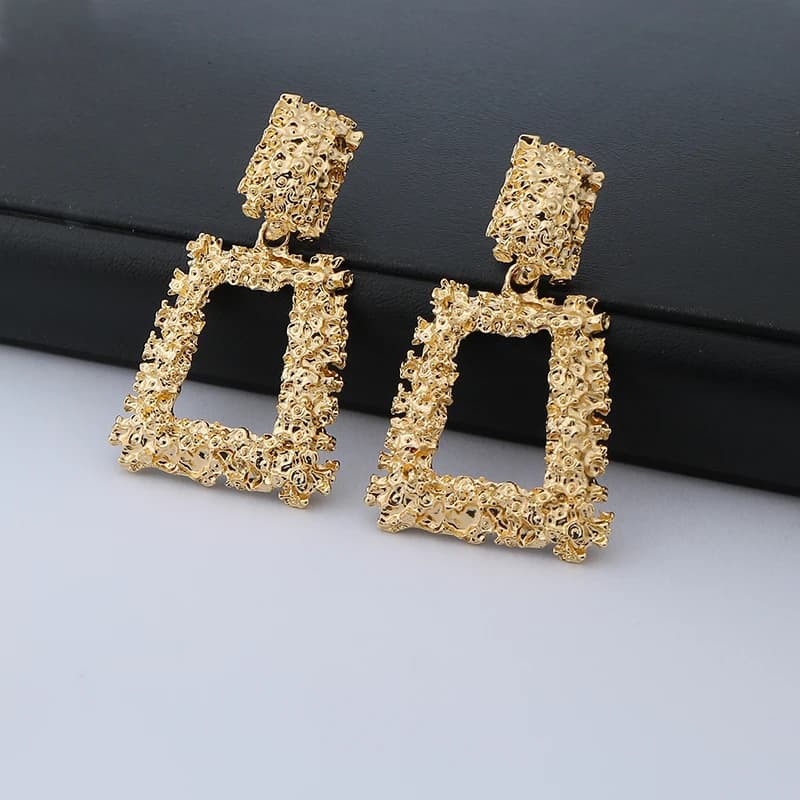 2019 Vintage Big Clip On Earrings Without Piercing Statement Hanging Earring Metal Ear Clips for Women Party Fashion Jewelry