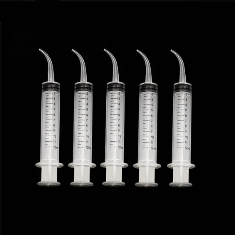 50 Pcs 12 ml Disposable Elbow Irrigation Syringes have calibration plastic material Dentist Products for Dental flushing
