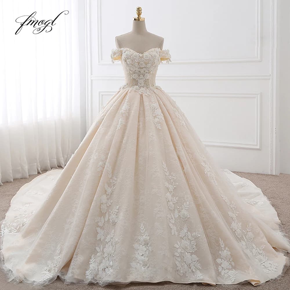 Customized Royal Train Beaded Sweetheart Ball Gown Wedding Dresses Appliques Flowers Vintage Lace Bride Gowns Vestido De Noiva