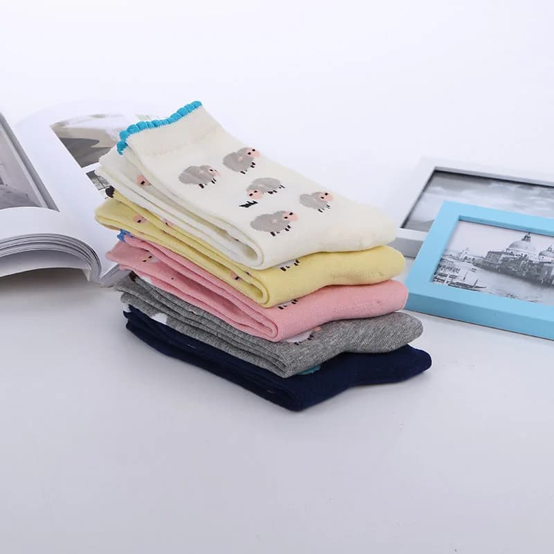 Women Socks Autumn Winter New Lace Cartoon Sheep Jacquard Tube Socks Ladies College Wind Cute Sweet Animal Warm Cotton Sock