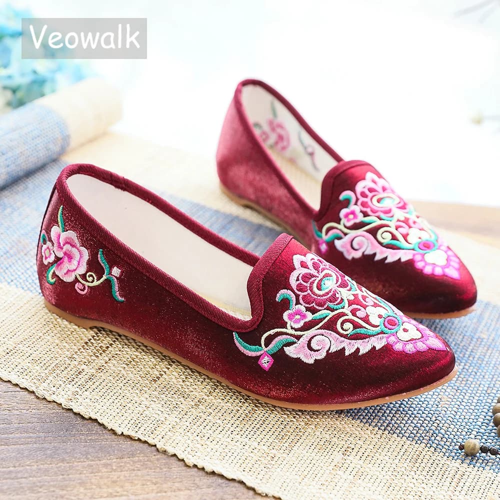 Veowalk Handmade Wommen Spring Beautiful Folk Embroidery Ballet Flats Comfort Soft Canvas Shoes For Woman Old Peking Flat Shoes