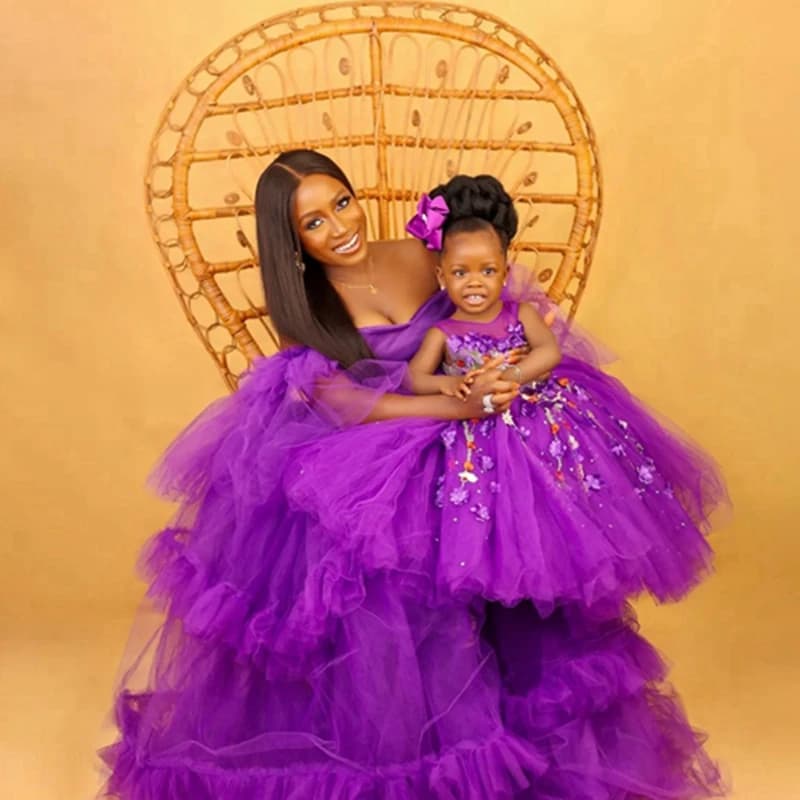 Pretty Pruple Tulle Fluffy Monther And Kids Party Dress Pretty 3D Flowers Ruffles Tiered Mesh Mom And Daugther Prom Gowns To Wed