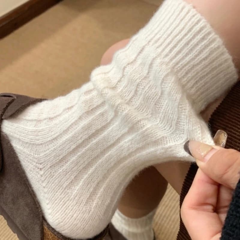 New Winter Cashmere Wool Women Socks Casual Japanese Fashion Solid Color Thicker Long Sock Girls Thermal Warm Crew Sock