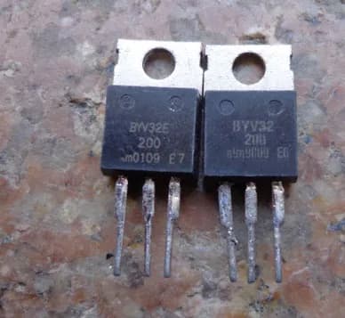 Used 1pcs BYV32E-200 BYV32E TO-220  In Stock Original disassembly