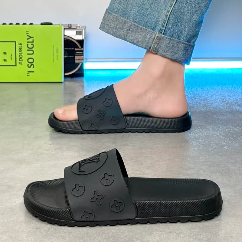 2025Summer New Refreshing Breathable Comfort and Casual plus Size Men's Casual Slip-on Slippers High Quality Sandals