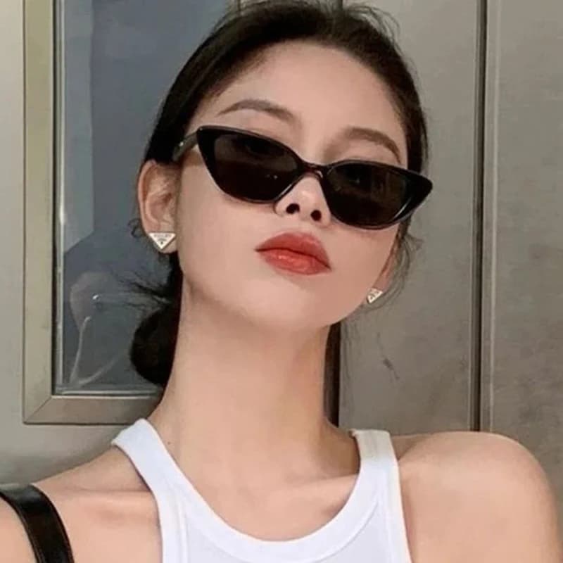 Feishini New Vintage Cat Eye Sunglasses Small Frame Beige Retro Sunglasses UV400 Protection Eyewear Fashion Trendy Streetwear