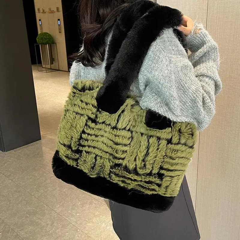Autumn Winter Contrasting Colors Large-capacity Plush Velvet Bag Women's New Commuting Versatile Shoulder Bag Mao Mao Tote Bag