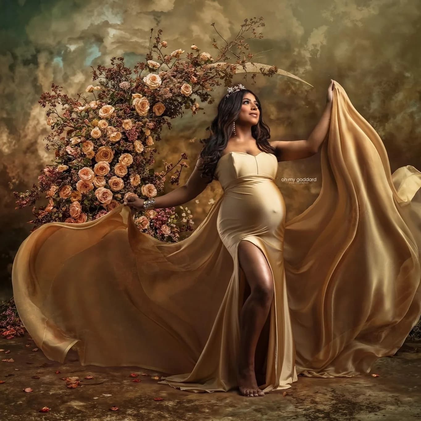 Elegant Gold Mermaid Maternity Gowns Charming Sleeveless Pregnant Women Dresses with Long Train Sexy Side Split Photography Robe