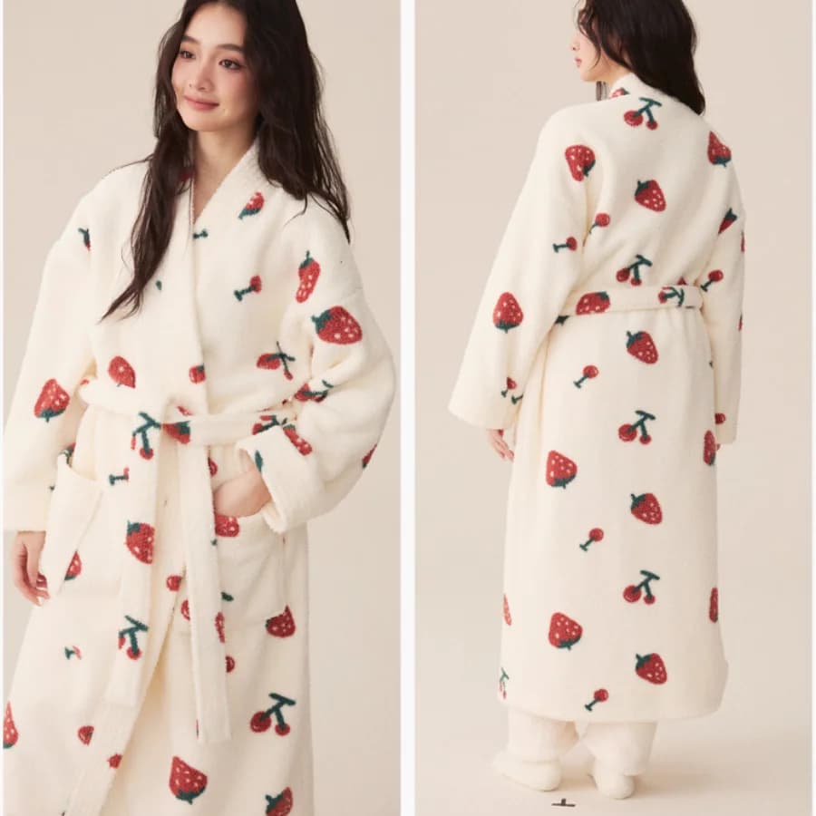Winter New Long Robe Pajamas Set Thicken Flannel Women Sleepwear Home Wear Print Strawberry Coral Fleece Bathrobe Trouser Suits