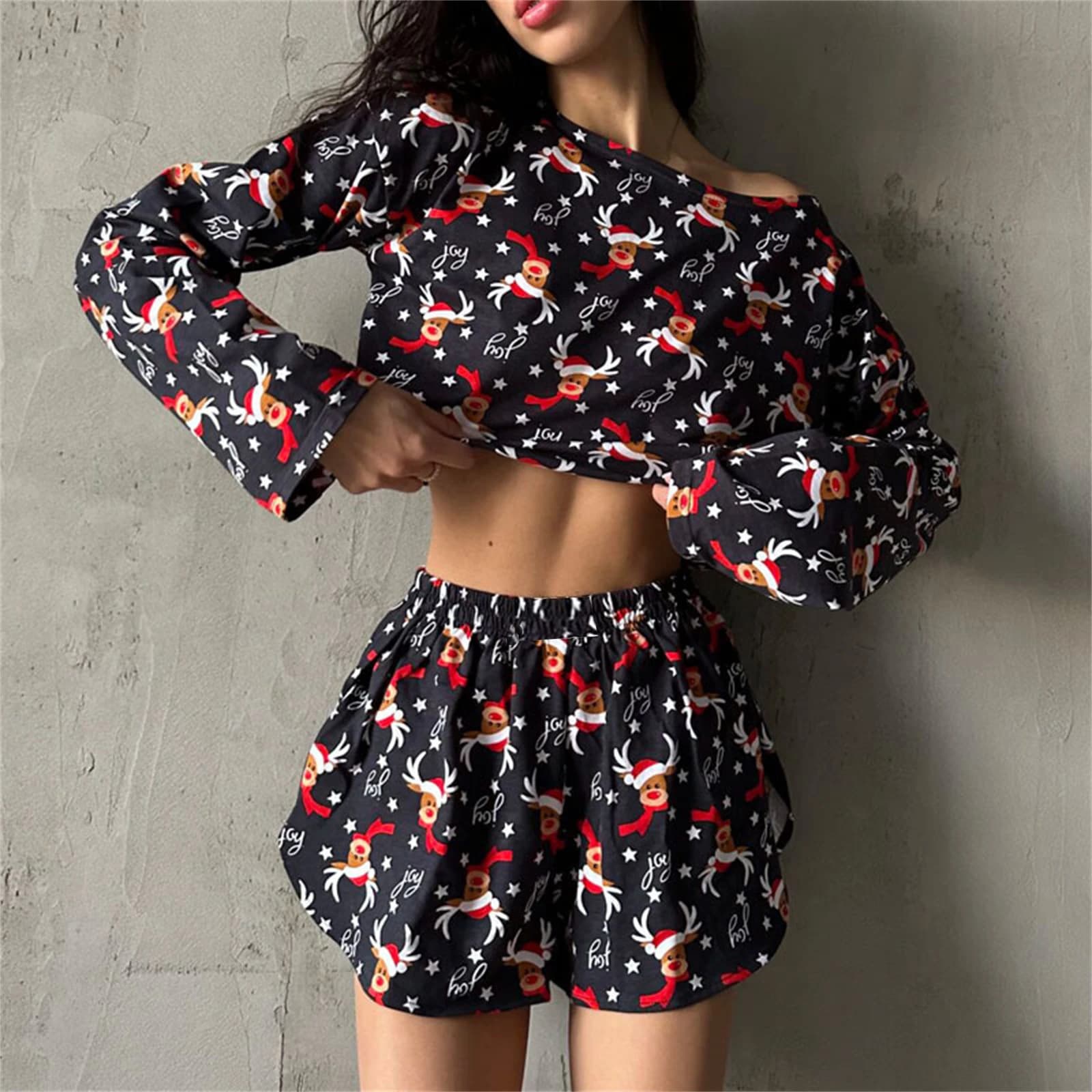 HEZIOWYUN Women 2Piece Christmas Reindeer Print Loungewear Outfit Set Long Sleeve T-shirt Cropped Tops+Elastic High Waist Shorts