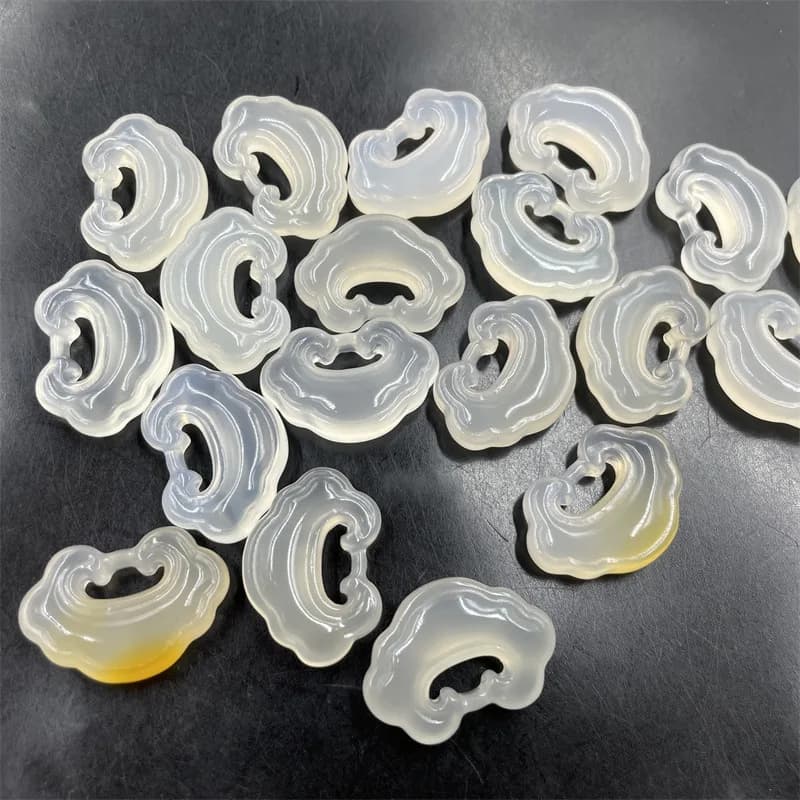Natural Icy White Chalcedony Lock of Good Wishes Pendant New Gao Bing White Agate Xiangyun Lock Pendant Jade Pendant