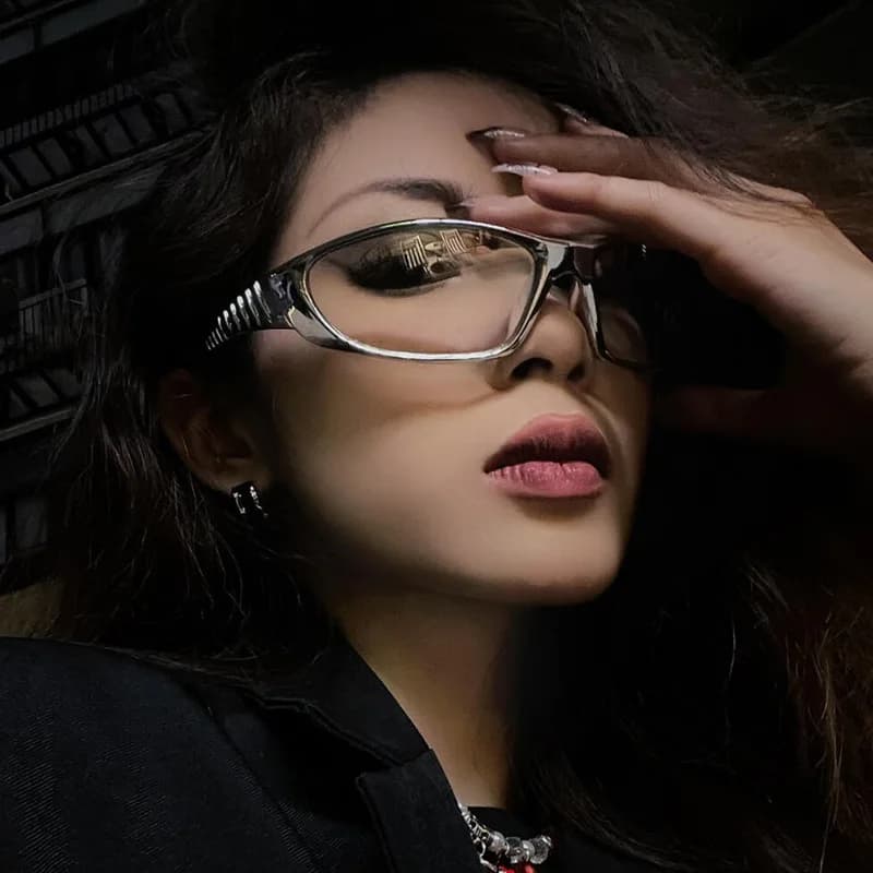 Future Y2k Sunglasses Millennium Spicy Girl Retro High End Sun Glasses Street Photography Female Eyewear Oculos De Sol Masculino