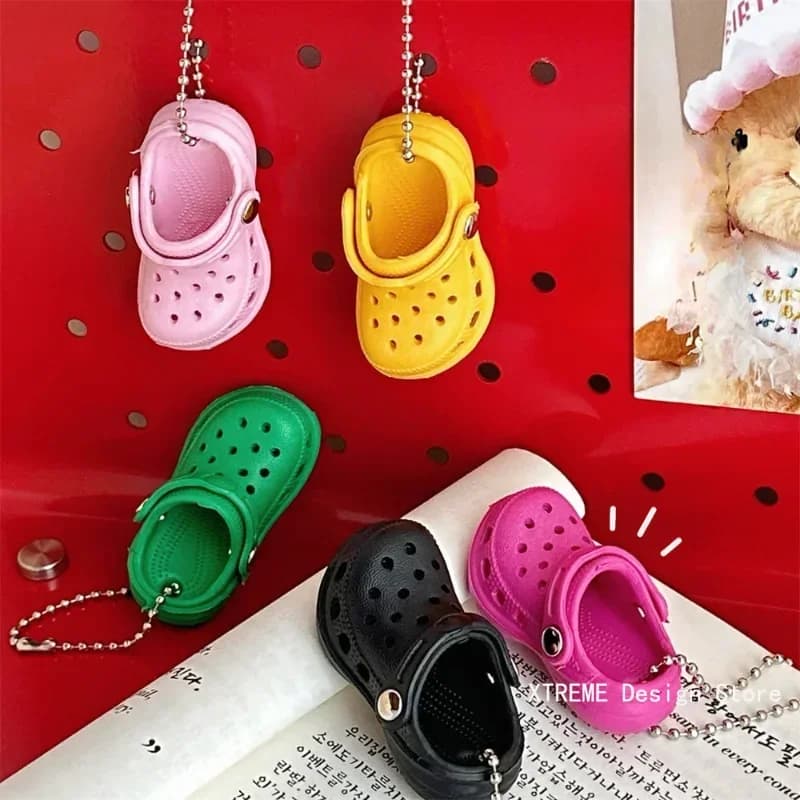 Creative Simulation Mini EVA Hole Shoes Keychain Pendants Colorful Croc Shoe Charms For DIY Car Key Bag School Bag Backpack