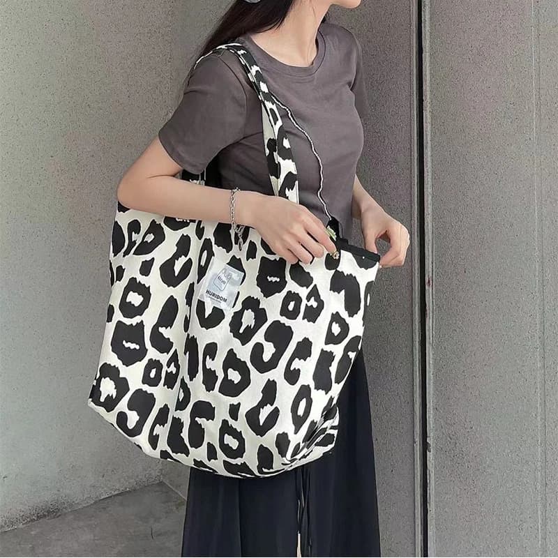 JIOMAY Large Capcity Canvas Tote Bag Leopard Print Beach Bag Lightweight High Quality Shoulder Bag Travel Bag Shopping Bag