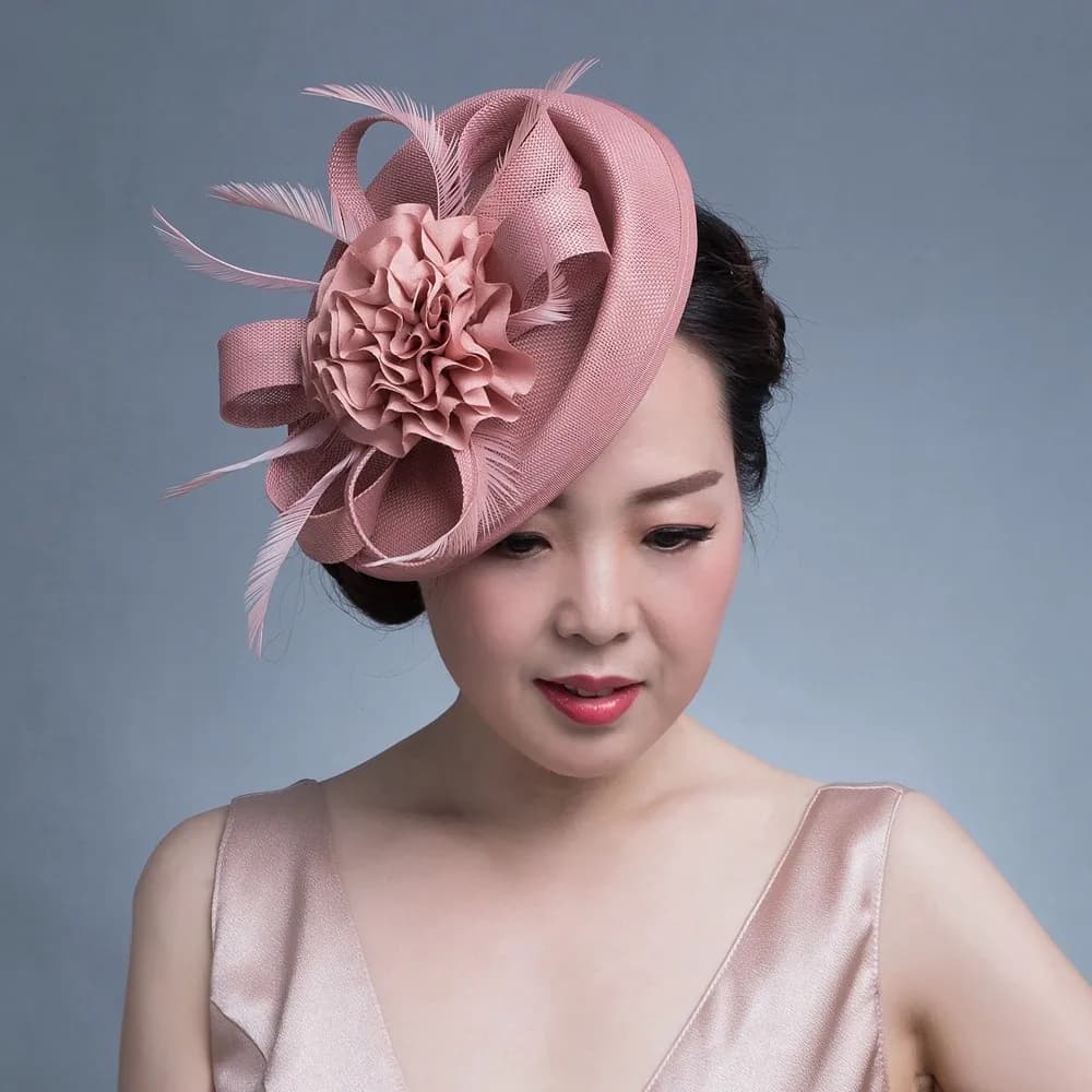 Women Chic Fascinator Hat Cocktail Wedding Party Church Headpiece kentucky Headwear Feather Hair Accessories Sinamay Fascinators