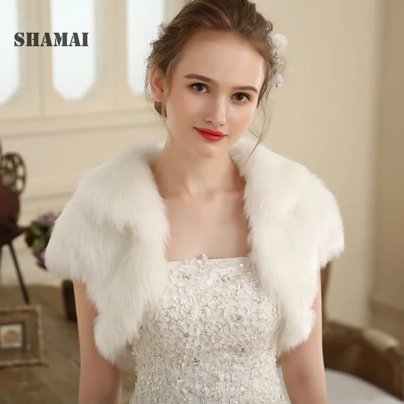 Customized Faux Fur Winter Short Sleeve Bridal Jacket Warm Fur Boleros Bridal Cape Evening Stole Wedding Warm Jackets Customized