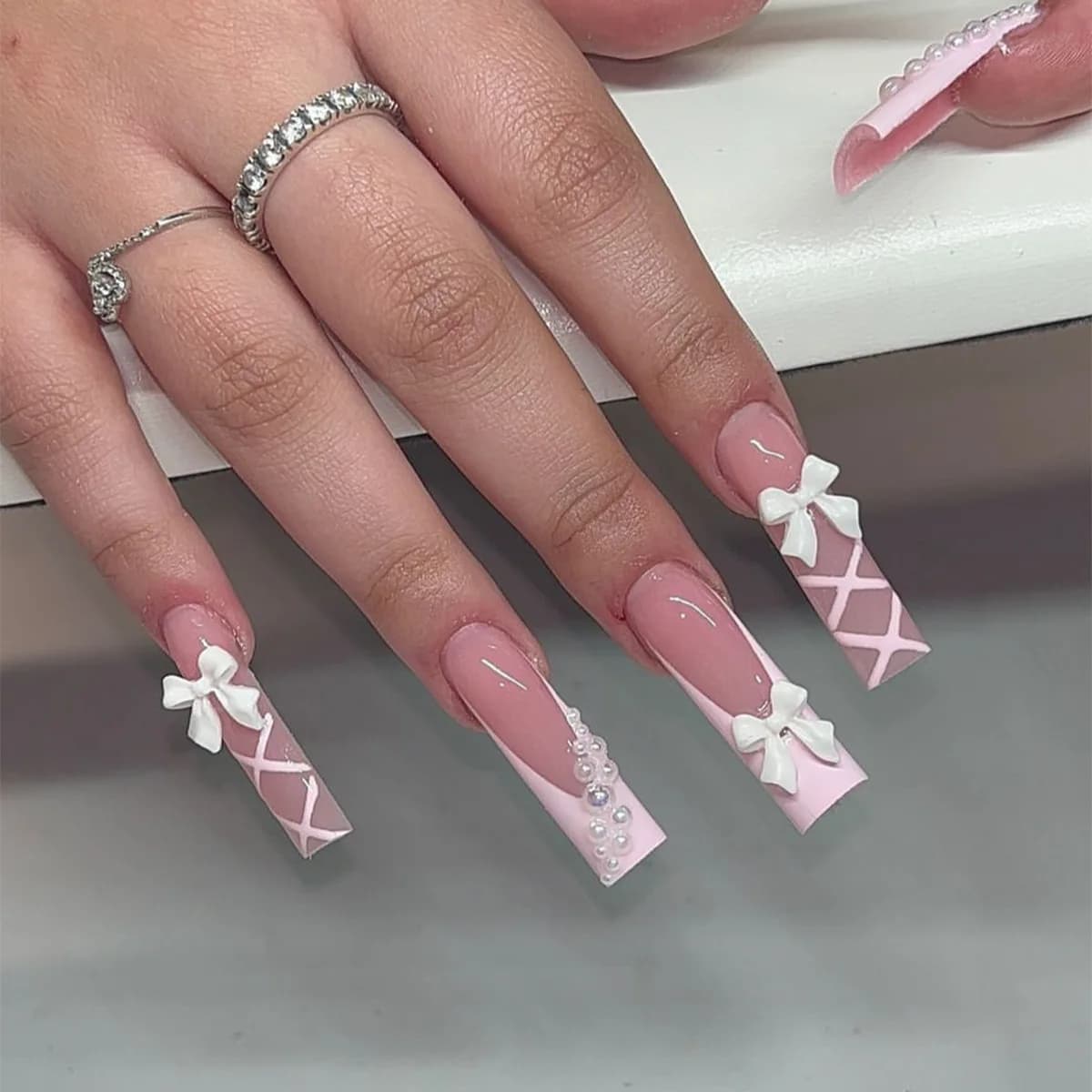 White Bow Decor Fake Nails Long Coffin Ballet False Nail Tips Full Cover Detachable French Pink Sweet Press on Nails for Women