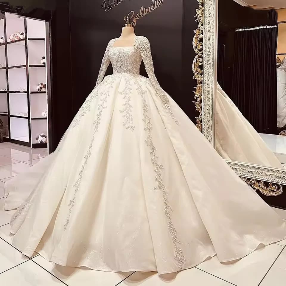 Customized Long Sleeves Sequin Beaded White Wedding Dress 2025 Ball Gown Sweep Train Tulle Lace Up Bridal Gown Vestidos de novia