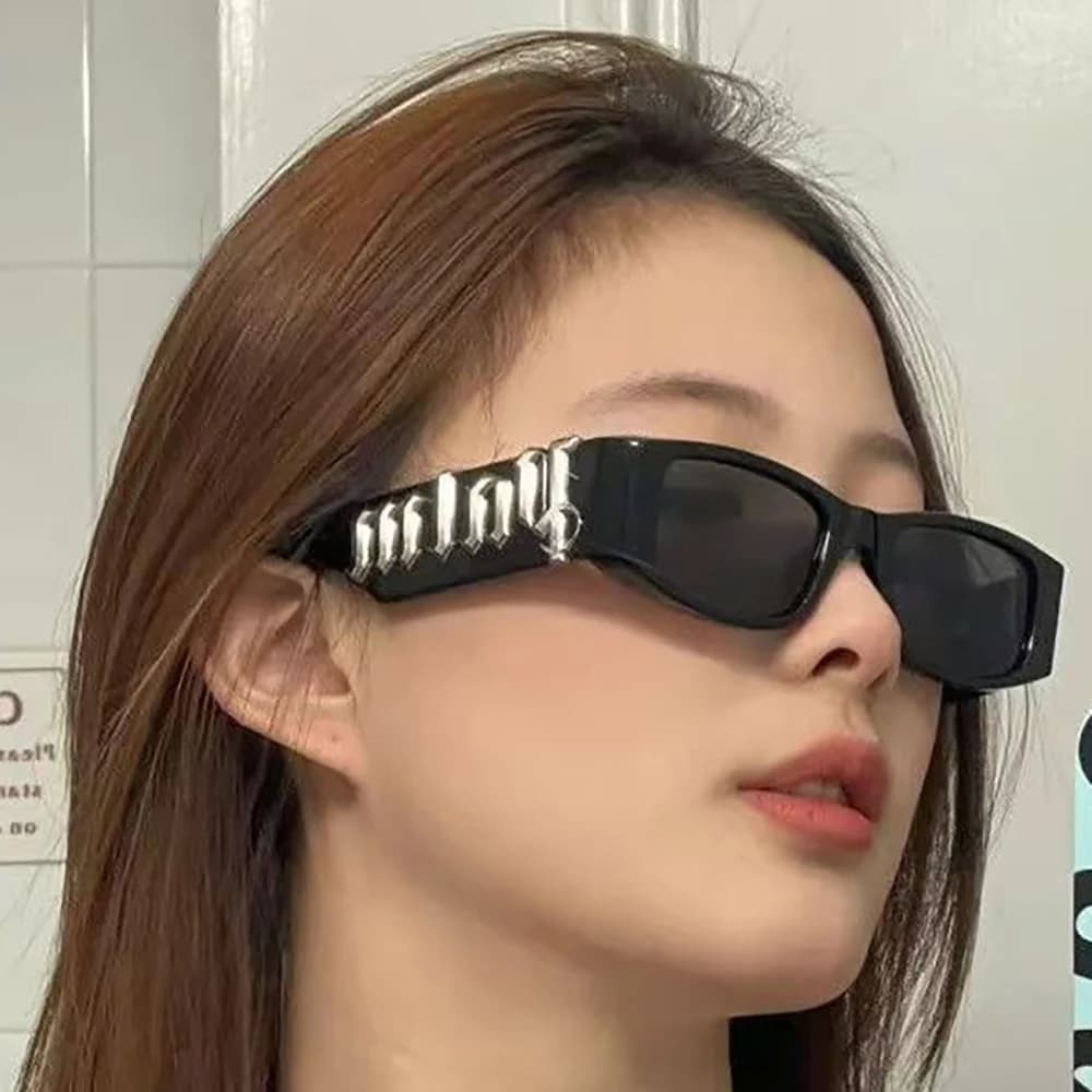 1/2pcs Colorful candy colored fashionable wide leg sunglasses for men and women, UV resistant candy colored letter sunglasses