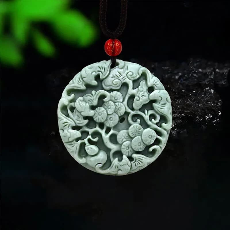 Jade Bat Pendant Pendants Necklaces Men Natural Gemstone Green Gemstones Fashion Necklace Charms Luxury Amulet Jewelry Gift Man
