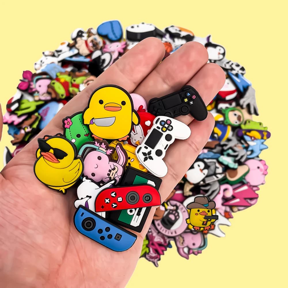 20/50/100pcs PVC Random Cartoon Shoe Charms Classic Cartoon Animal Shoe Decorations Accessories Pins for Women Men Kids Charms