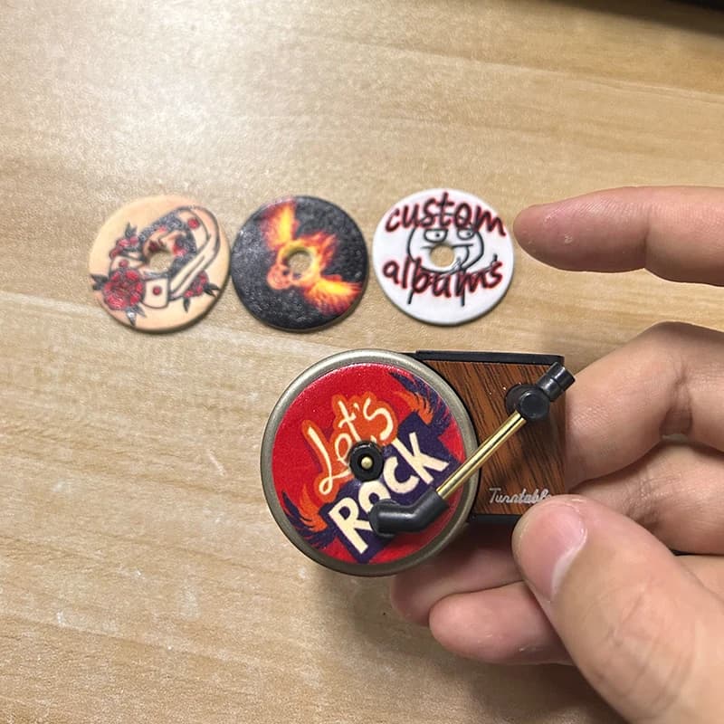 Custom Phonograph Album Record-Player Car Air Freshener Perfume Vinyl Spin Air Vent Aromatherapy for TikTok Ins Dropshipping