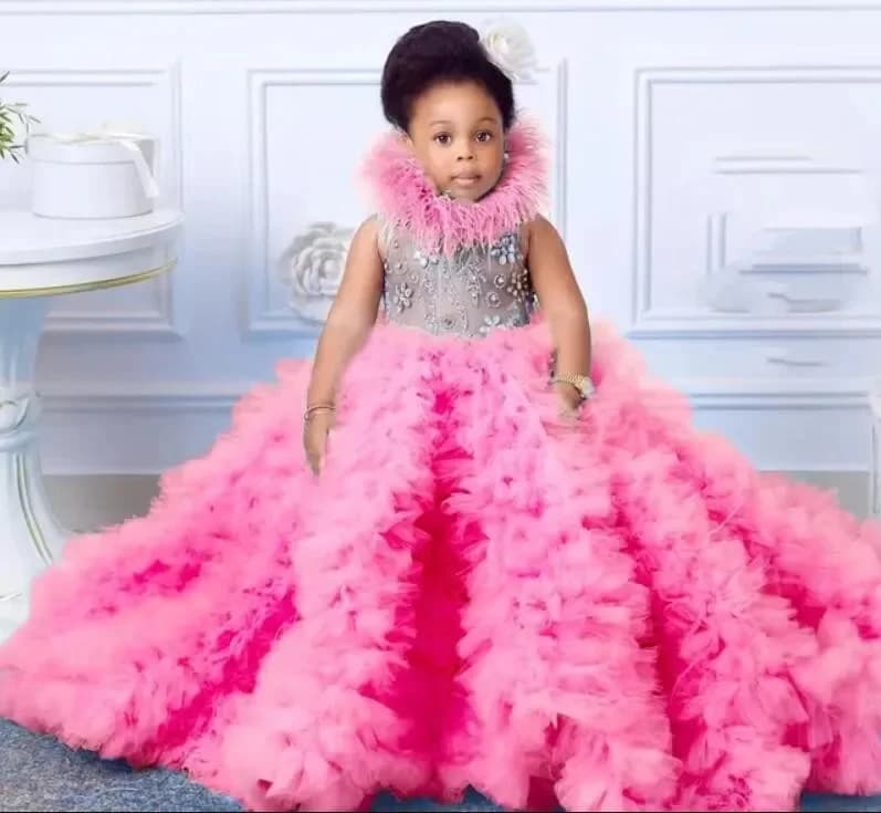 Flower Girls Dresses for Wedding Pink Kids Tulle Puffy Ruffles With Feathers Kids Birthday Party Ball Gowns for Photoshoot