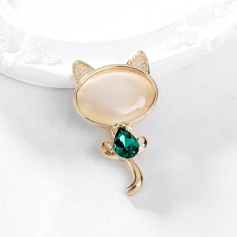Creative Cat Brooch Pin For Women Men Inlaid Zircon Ears Opal Green Crystal Cute Animal Kitten Lapel Pins Party Office Jewelry