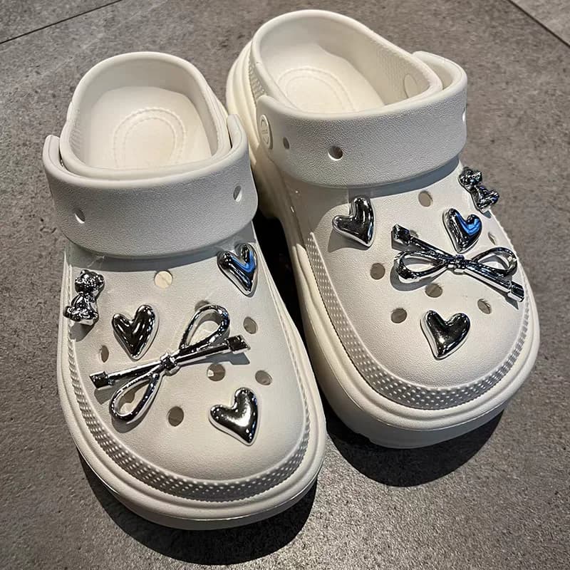 Fashion Trends Silver Electroplated Bear Bow Tie Heart Charms Shoe Buckle DIY Detachable Spicy Girl Clogs Sandals Accessories