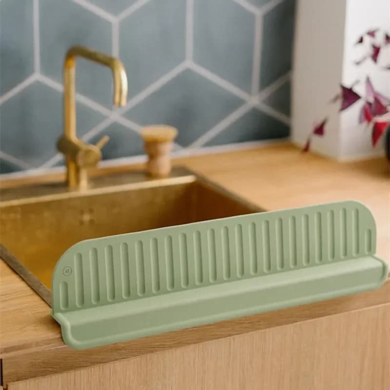 Home Silicone Splash GuardAnti-Splash and Scald Barrier for Sinks and Basins  Flexible Water Stopper with Drill-Free