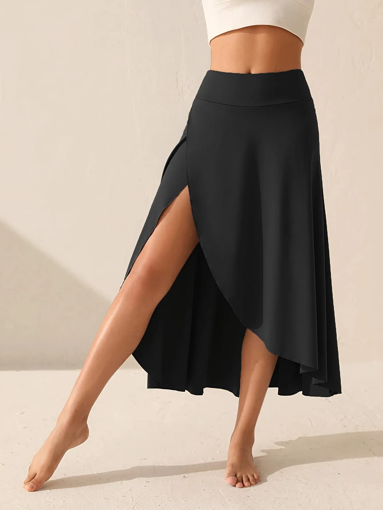 European and American women's dress with irregular temperament, elegant and fashionable solid color skirt