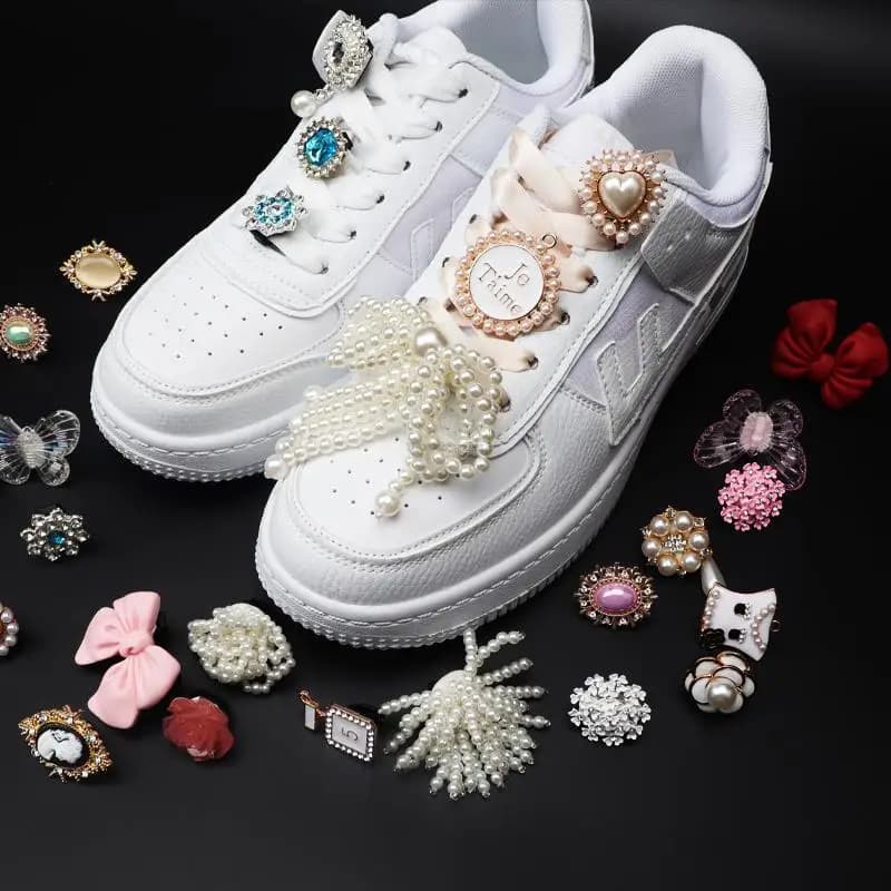 New Rhinestone Pearls Shoe Charms beauty perfume Sneaker Charms Girl Gift Shoe decoration DIY Shoelaces Buckles shoes accesories
