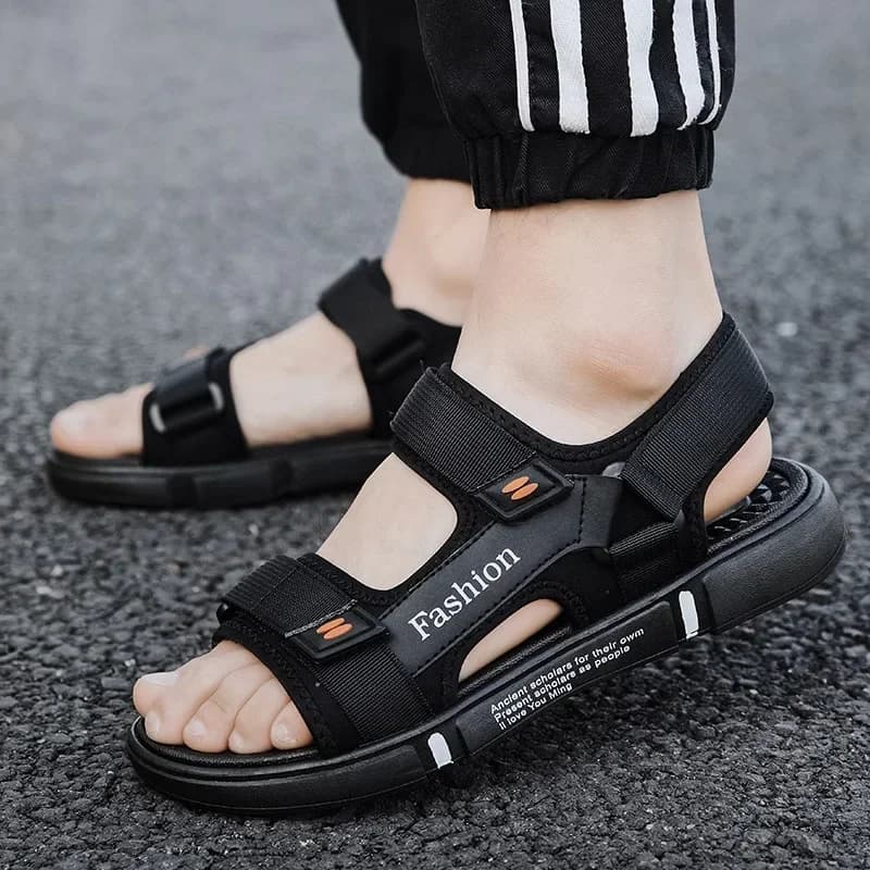 Male Summer Sandals for Man New Korean Sandals Fashion Casual Personality Non-slip Beach Slippers Sandalias Zapatillas Hombre