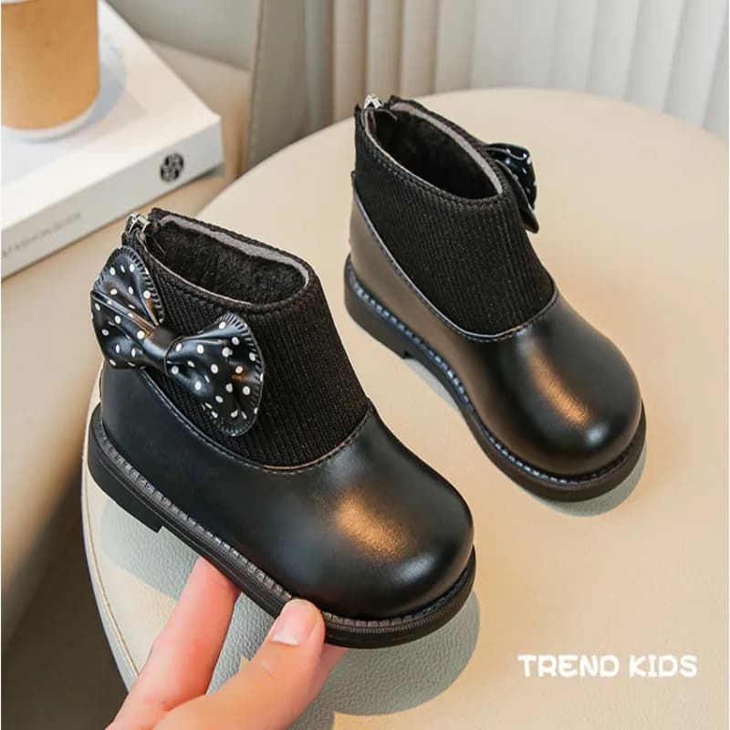 Children's Cotton Boots 2025 Winter New Style Girls' Short With Plush Leather Boots Cotton Soft Soled Girls' Fashionable Boots