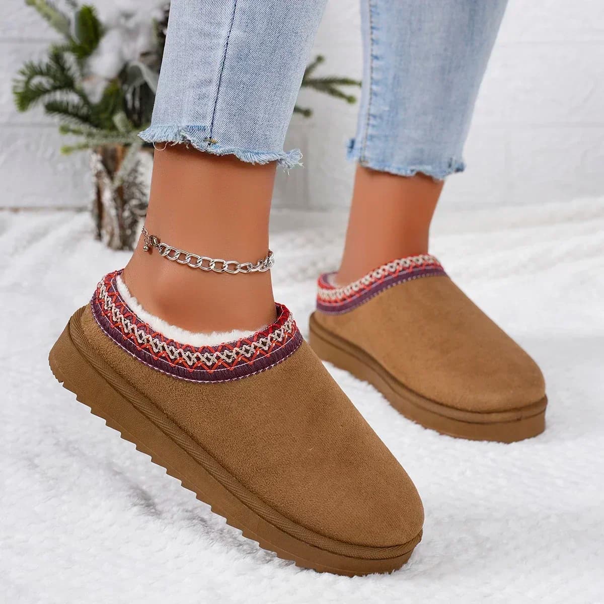 Snow Boots Women Winter New Cashmere Warm Thick Soles Without Heel-covered Hair Half Slipper Cotton Shoes Cashmere Warm Boots 22