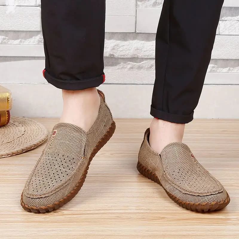 Men's Casual Shoes Lightweight Summer Tennis Sneakers Mesh Male Shoe Classic Original Shipping Free Delivery on Sale Luxury Work