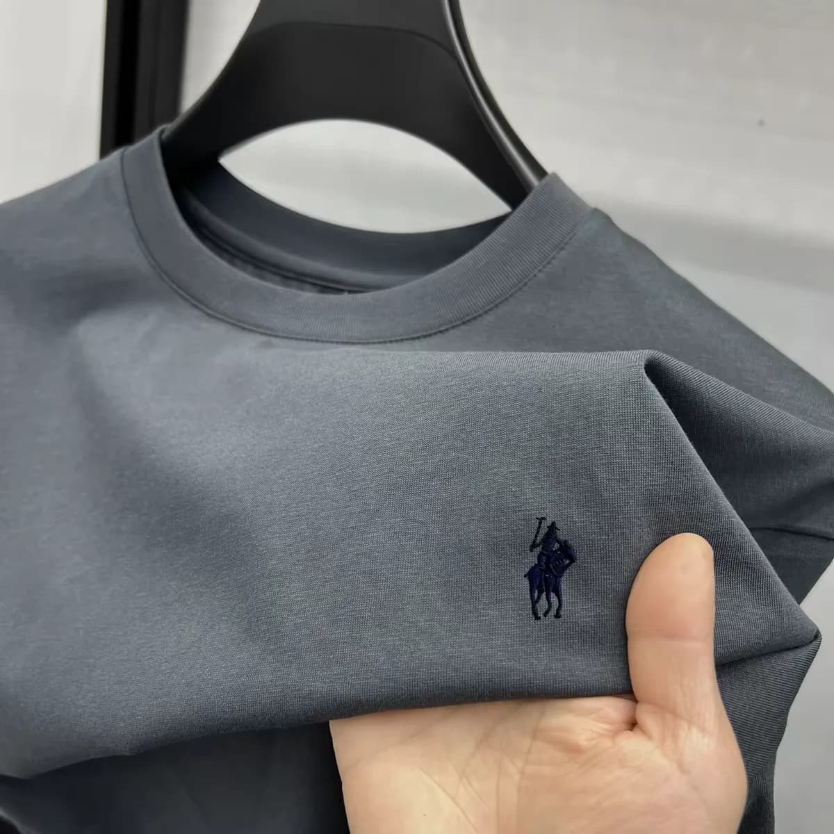 Luxury brand short sleeve men's round neck T-shirt summer fashion classic pony embroidery design 100cotton breathable casual top