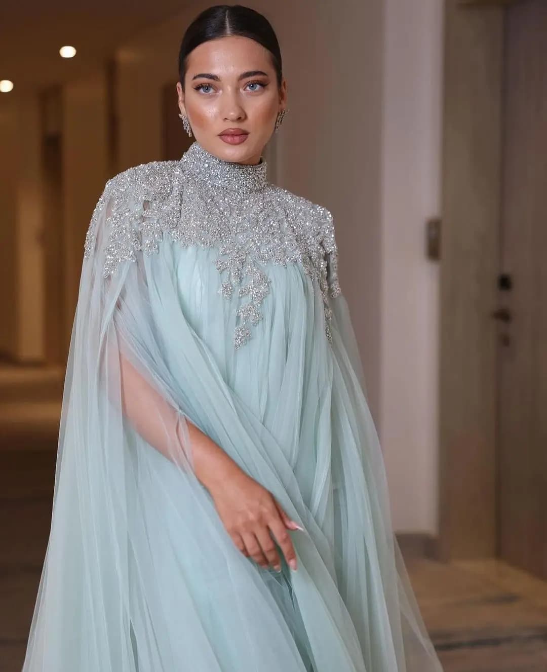 Customized Long Sleeves Evening Dresses High Neck Pleated Beadings Sequins Floor Length Prom Dresses Formal Party Dresses