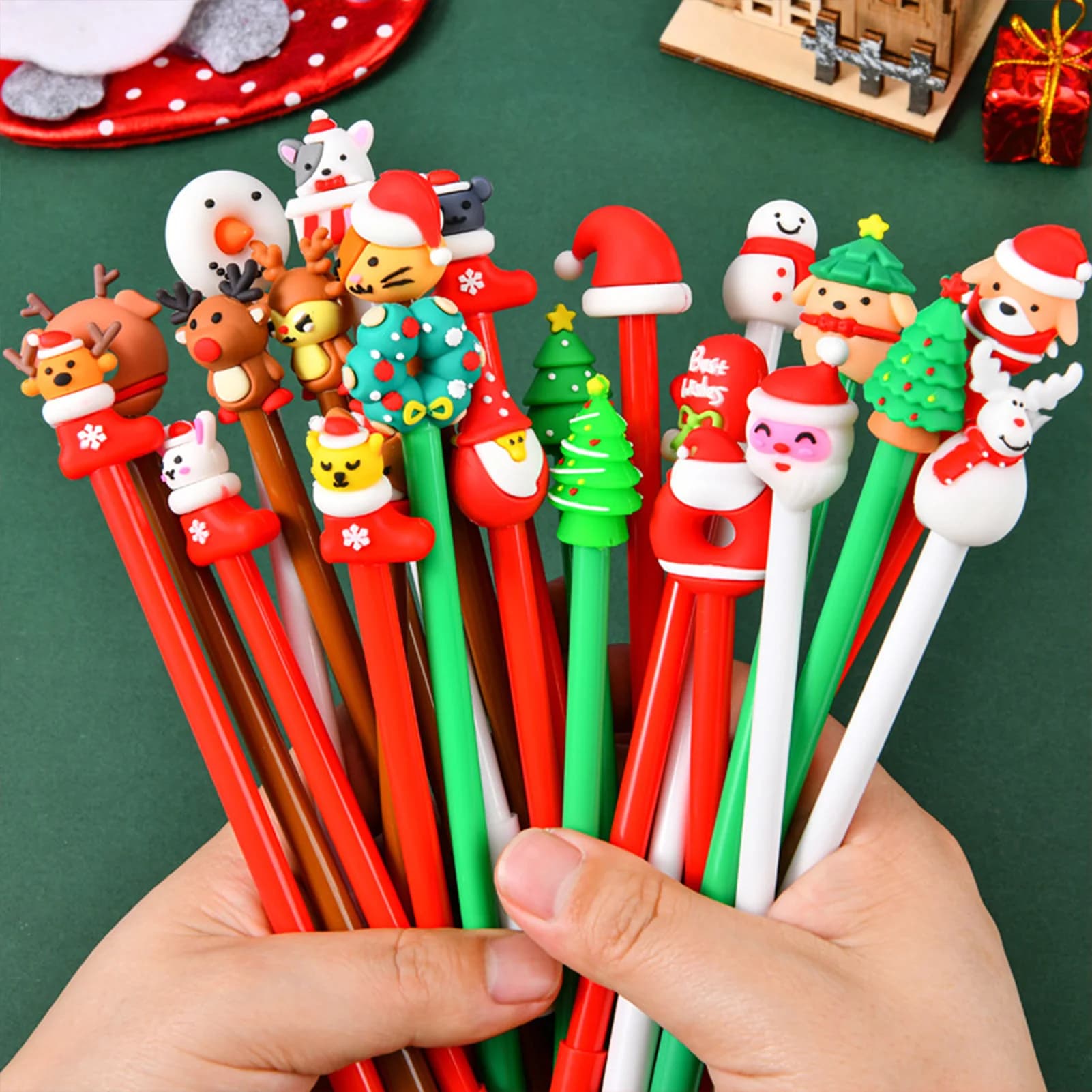 10/30/50pcs Kawaii Christmas Gel Pen 0.5mm Black Ink Cute Xmas Tree Reindeer Santa Snowman Neutral Pen School Office Stationary