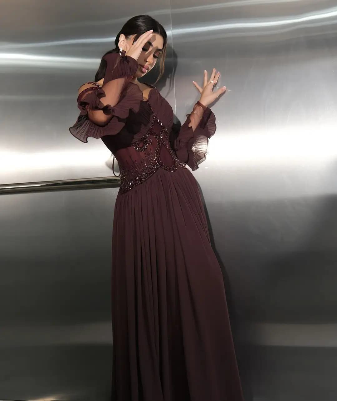 Vintage Long Sleeves Prom Dresses V Neck Vestidos De Noche Pleated Chiffon Beadings Women Evening Dresses