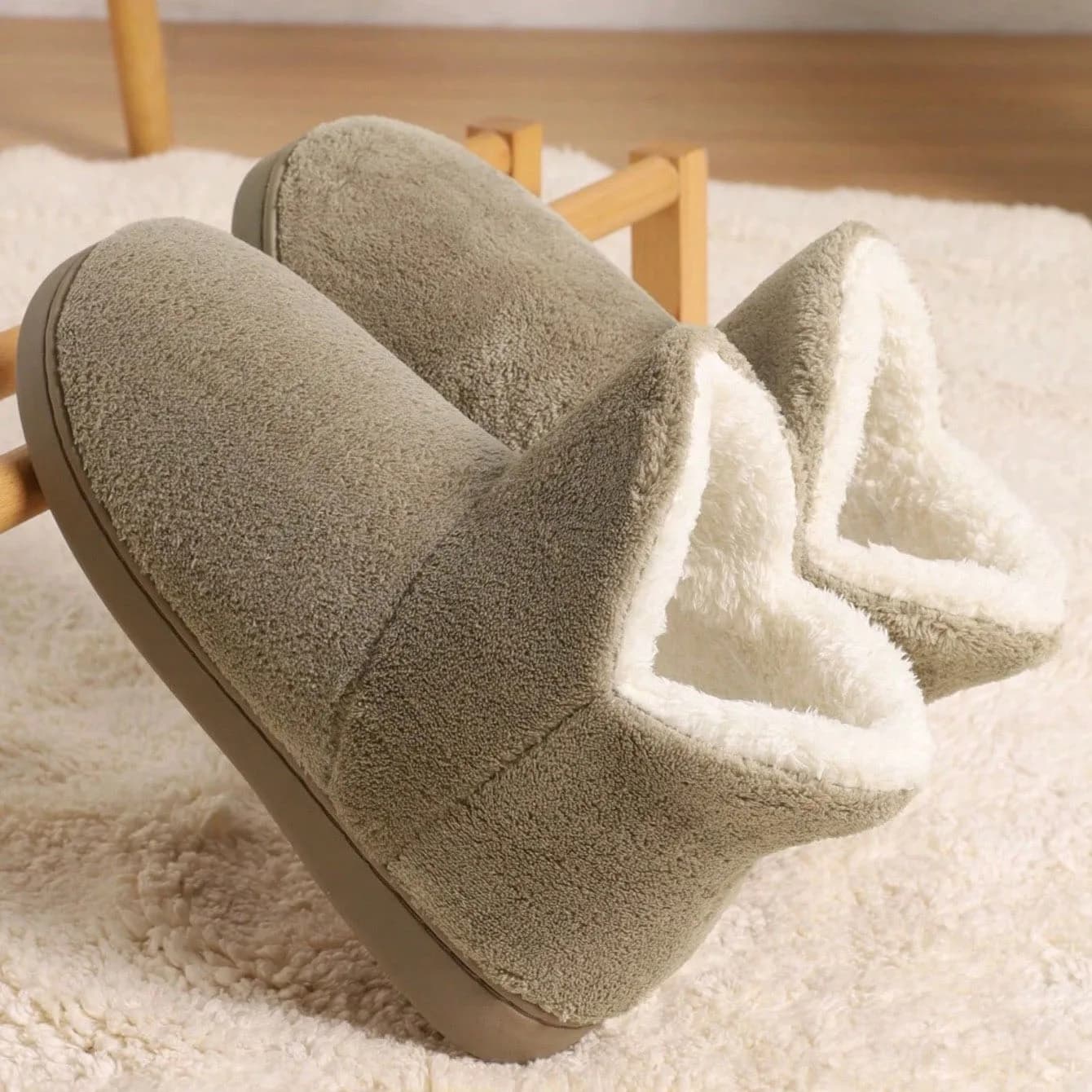 2025 Winter Warm Shoes Woman Men Indoor Slippers Soft Plus Couples Home Floor Snow Boots Anti-slip Female House Footwear