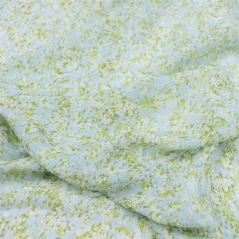 Pastoral Style Silk Chiffon Fabric Small Green Floral Printing Design Elegant Style Chinese Supplier for Woman Comfortable Dress