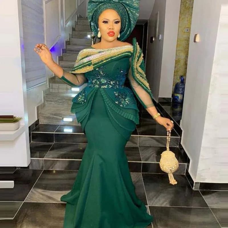 Green O-Neck Sequined Crystal Evening Dresses for Elegant Women Chapel Train Long Sleeve Mermaid Special Occasion Luxury Gowns