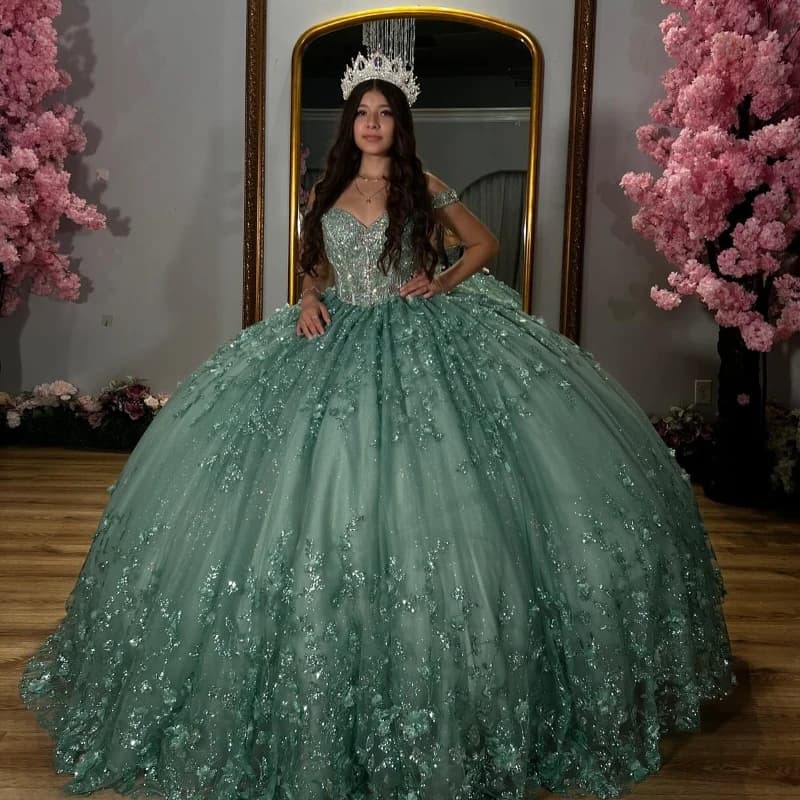 Sparkly Mint Green Princess Quinceanera Dresses Off Shoulder Ball Gown Sequin Appliques Lace Crystals Beads Tull Sweet 16 Dress